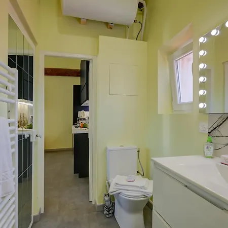 Mara Old Town - Happy Apartment *