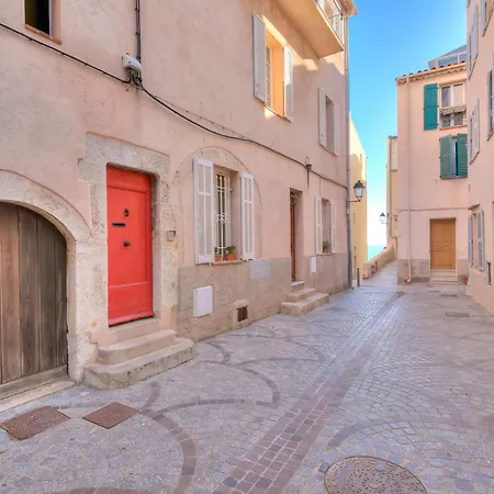 Mara Old Town - Happy Apartment