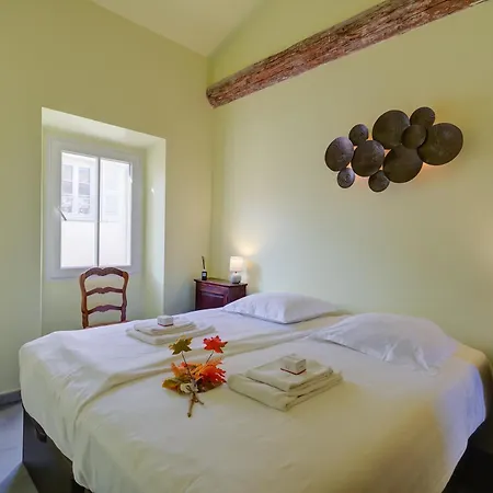 Apartment Mara Old Town - Happy *