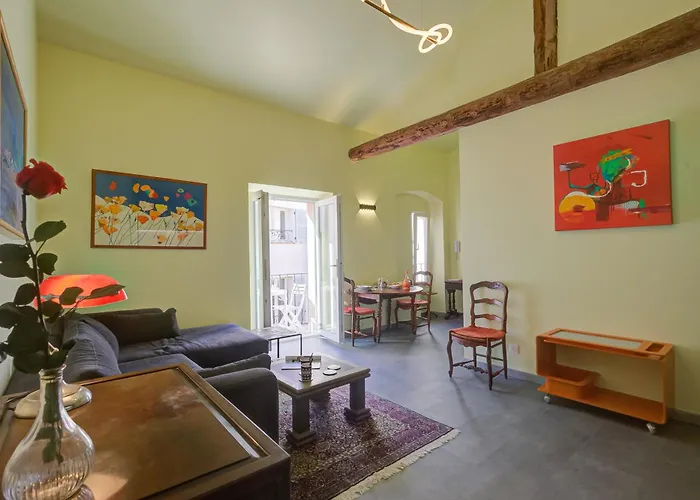 Mara Old Town - Happy Apartment