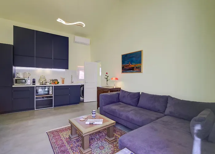 Apartment Mara Old Town - Happy