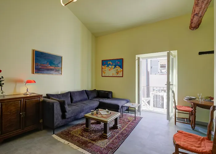 Apartment Mara Old Town - Happy *