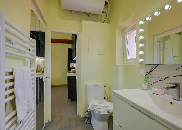 Mara Old Town - Happy Apartment *