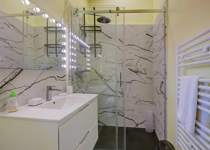 公寓 Mara Old Town - Happy 昂蒂布